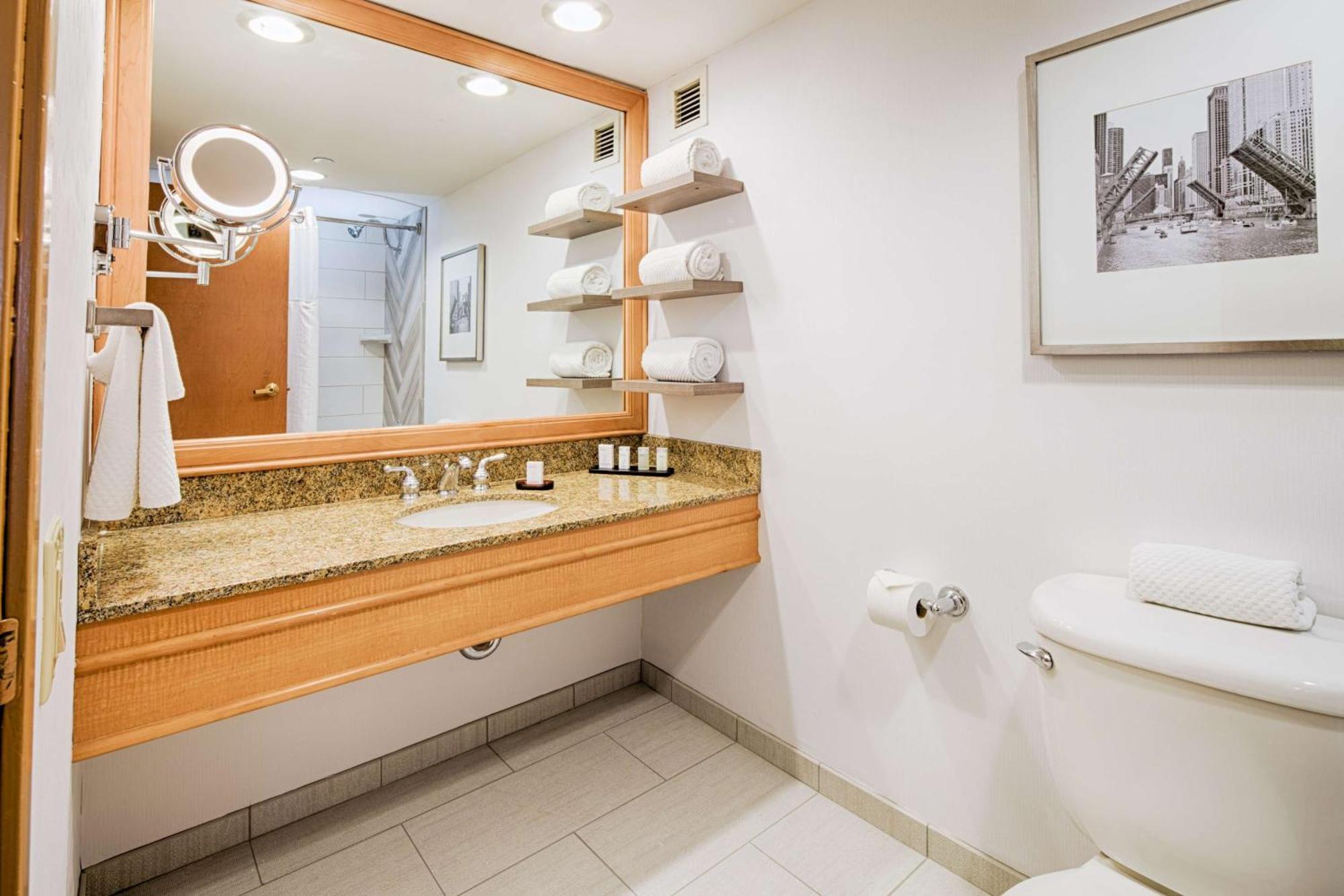Embassy Suites By Hilton Chicago O'Hare Rosemont Extérieur photo
