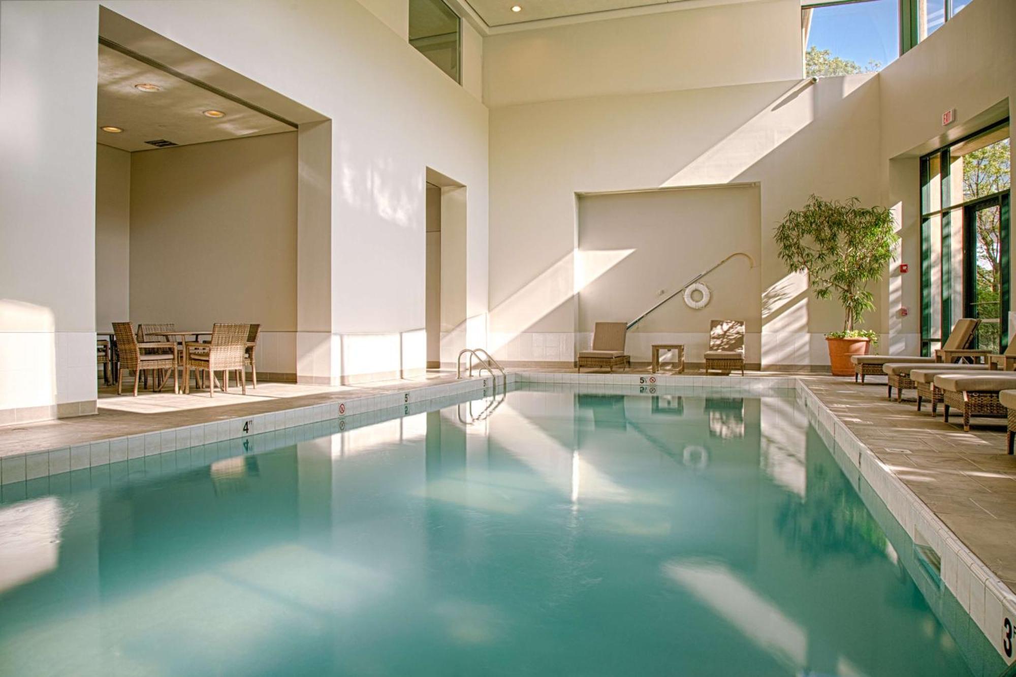 Embassy Suites By Hilton Chicago O'Hare Rosemont Extérieur photo