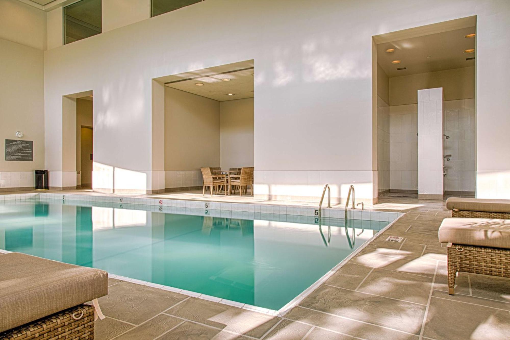 Embassy Suites By Hilton Chicago O'Hare Rosemont Extérieur photo